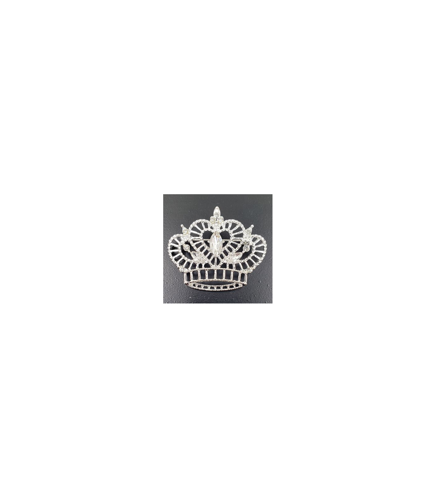 true_heart_crown_pin