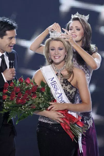 Miss America 2007 Lauren Nelson Crowning Moment