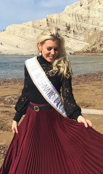 International Ms National Sash